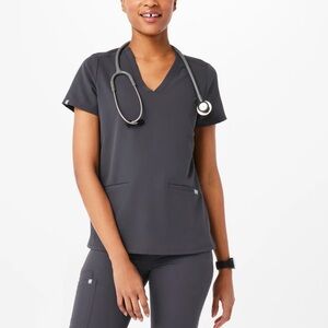 Figs 2 piece set Casma top L, Jogger pants  L